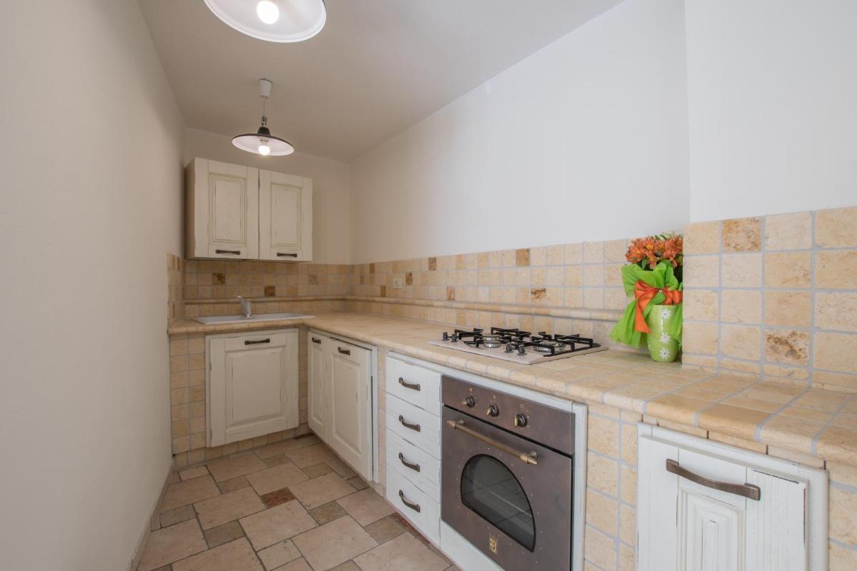 LANA house with apartments - Housity