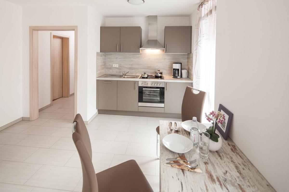 Kiefer-Apartments - Housity