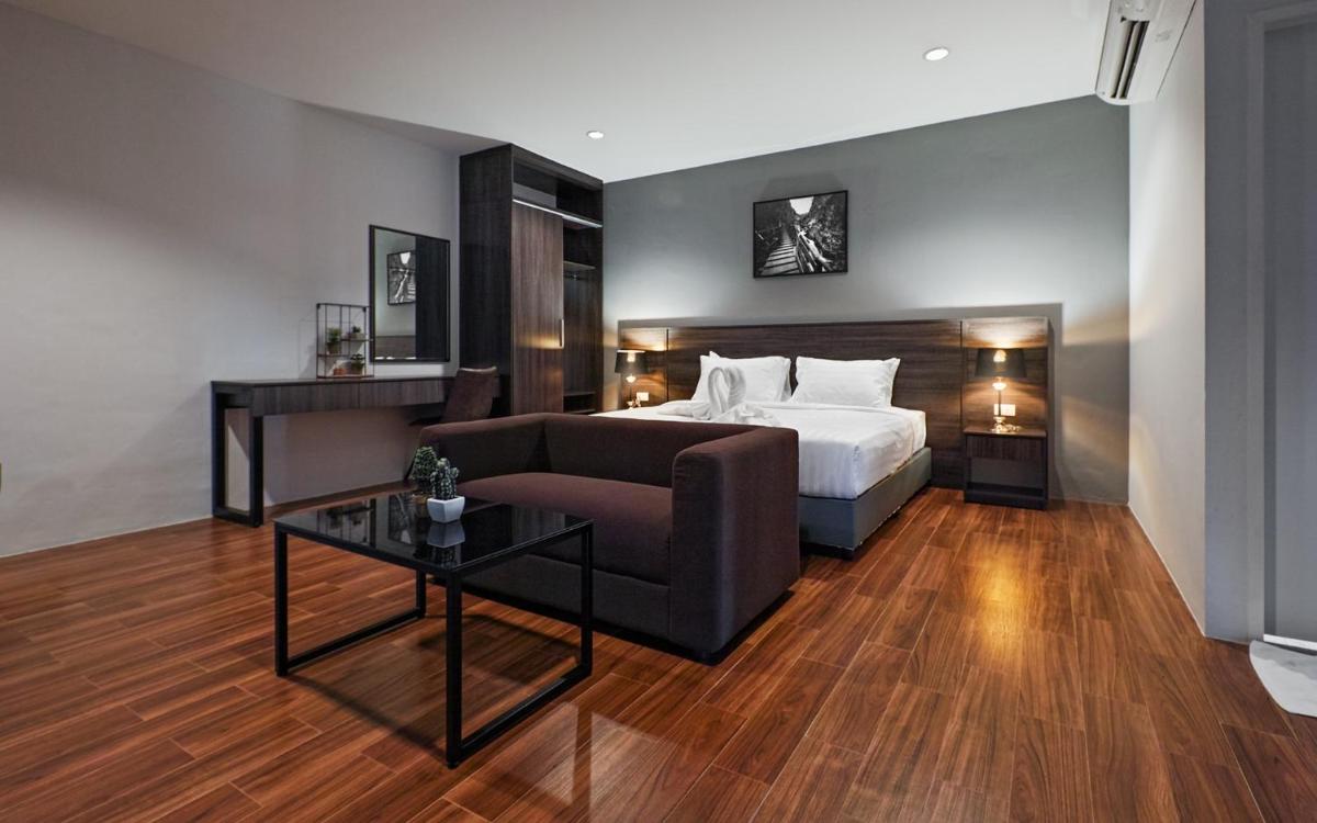 Feungfah Litz - Housity