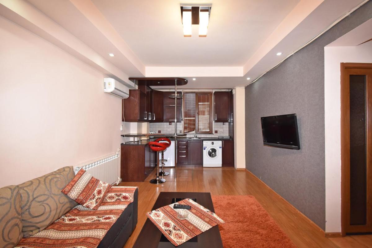 Apartments in center of Yerevan,Koghbatsi 1a street - Housity