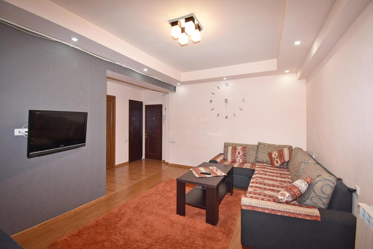 Apartments in center of Yerevan,Koghbatsi 1a street - Housity