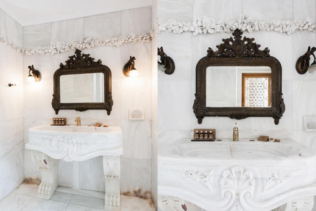 Step One | Luxury Suites right in the heart of Acropolis next to metro station - Housity
