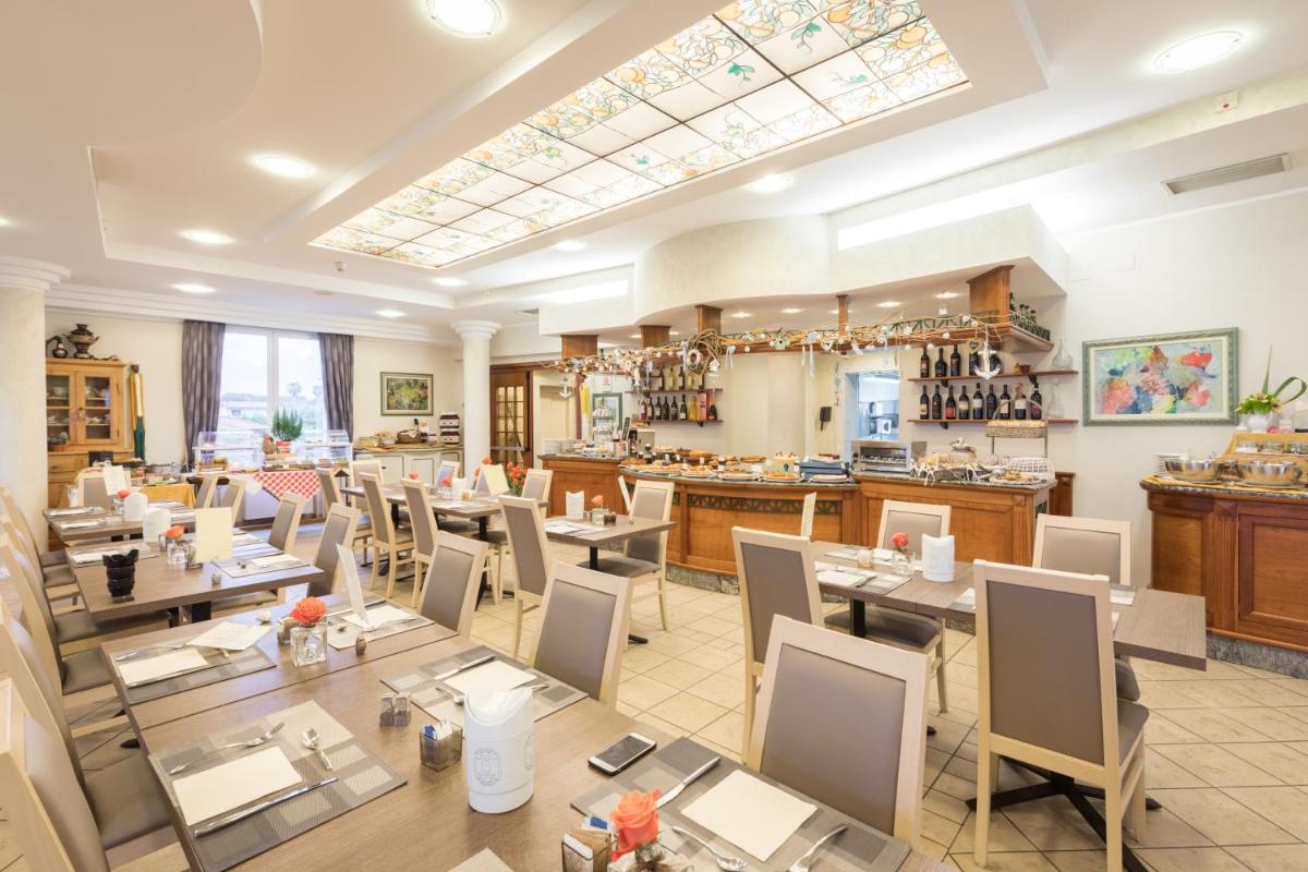 Hotel Villa Tiziana - Housity