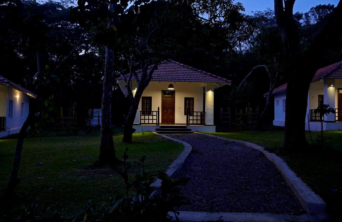 Hirvate Estate / Crawford House - Housity