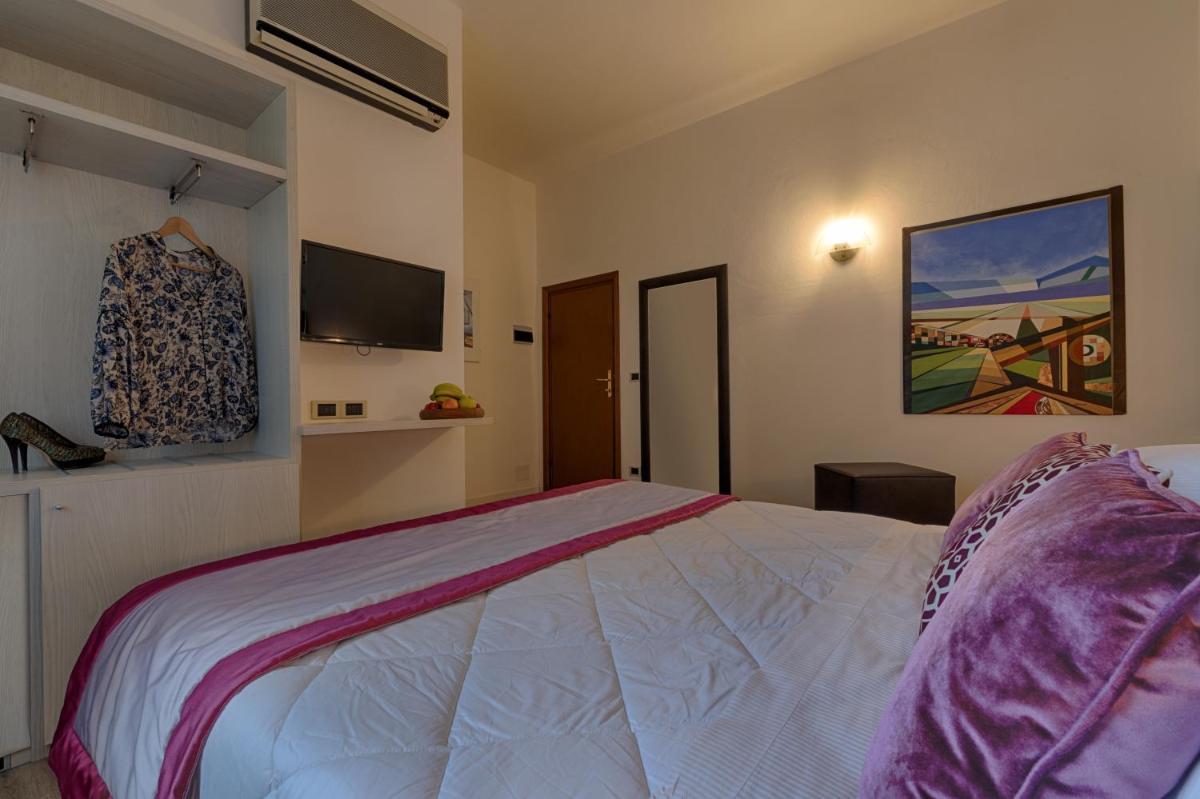 Hotel Rombino - Housity