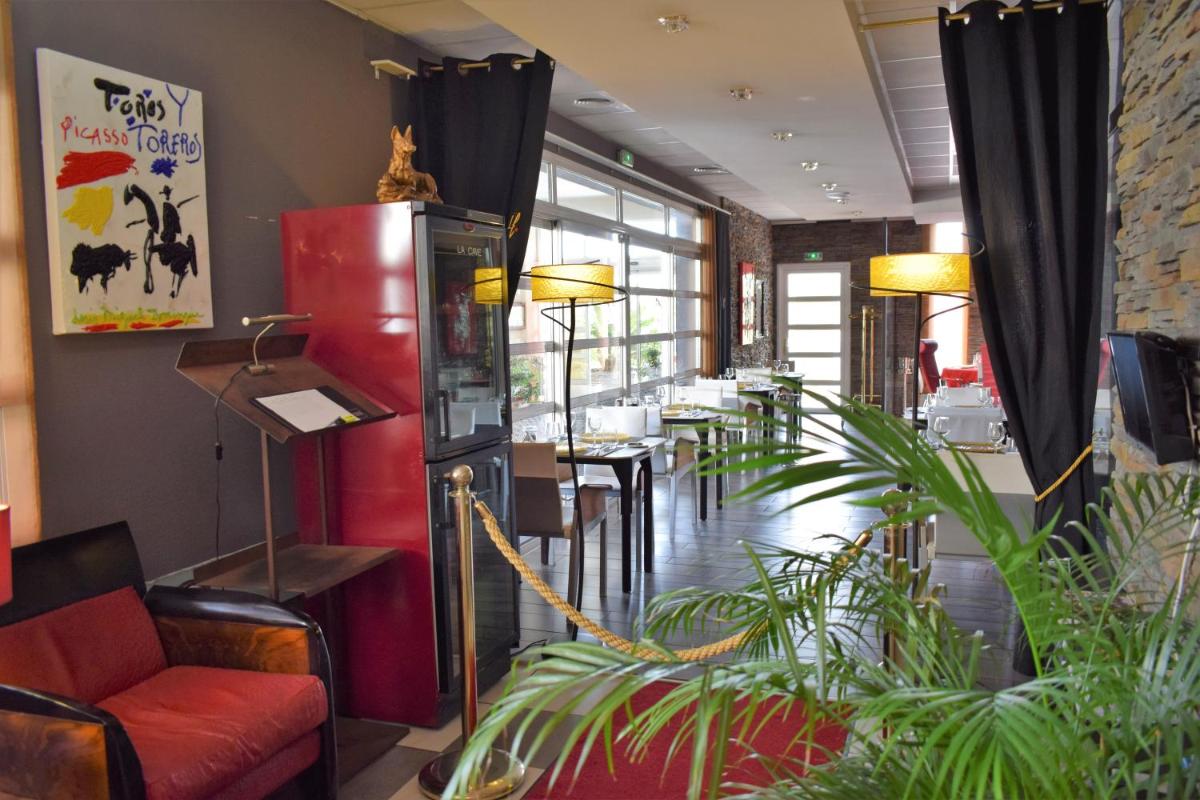 Logis Hôtel La Fauceille - Housity