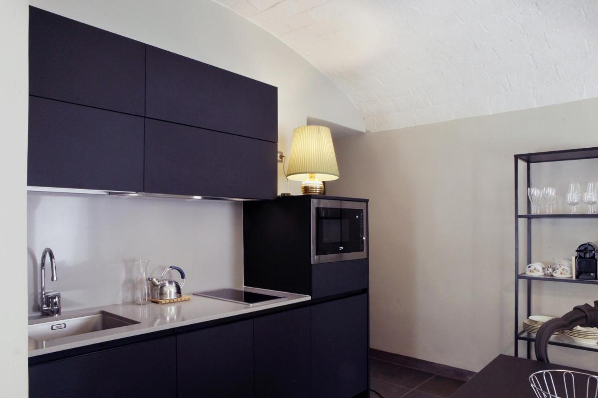 SAN GAETANO - nice apartment with little external courtyard - Housity