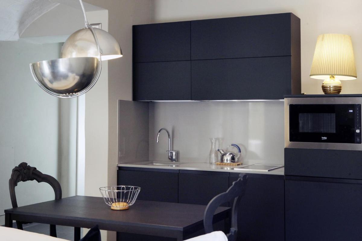 SAN GAETANO - nice apartment with little external courtyard - Housity