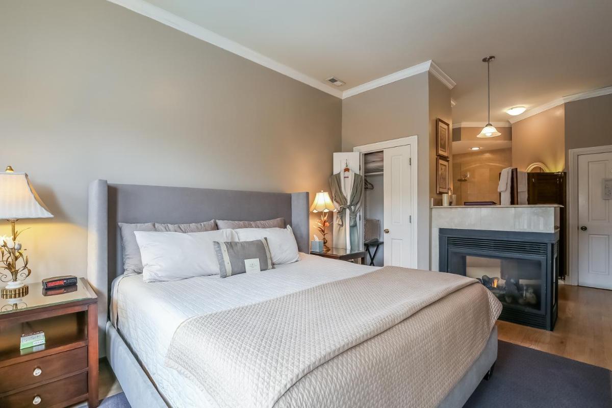 Harvey House Bed & Breakfast - Housity