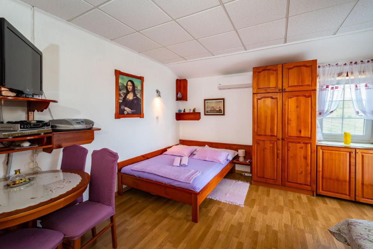 Studios Kranjcec - Housity