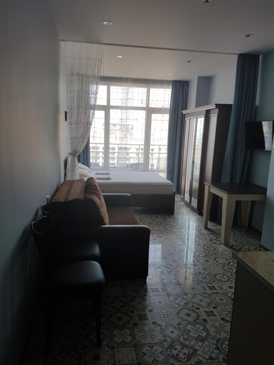 Suitetrails - Apartment Lotos Batumi 72