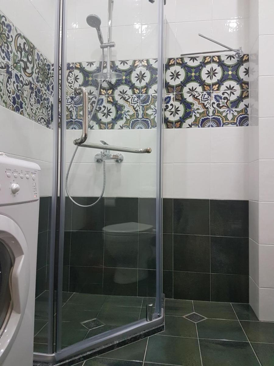 Suitetrails - Apartment Lotos Batumi 72
