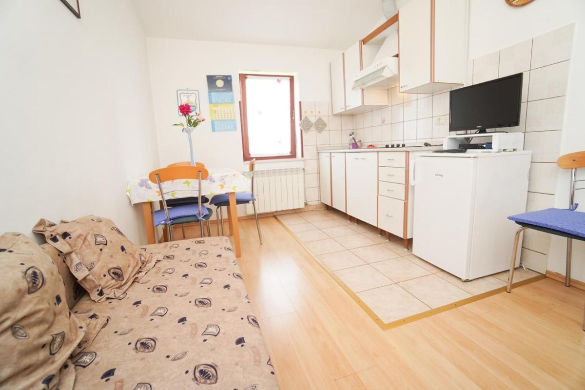 Apartment Sandra - Housity