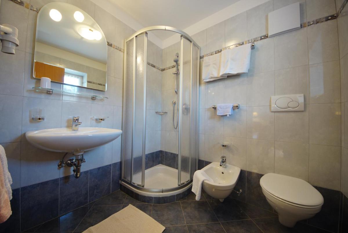 Garni Flurida - Housity