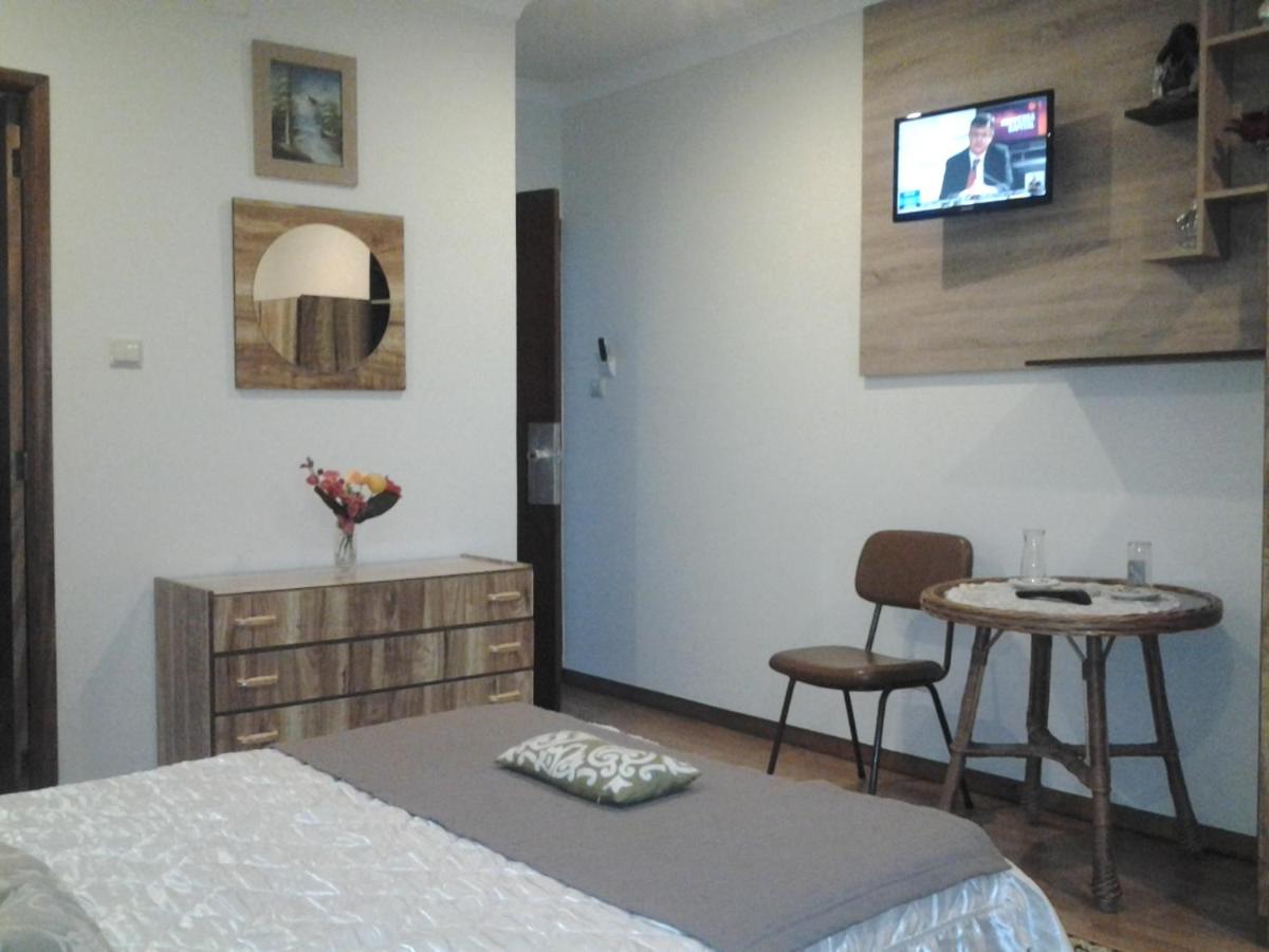 Hotel Azibo e Restaurante - Housity