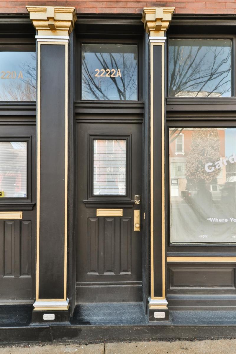 Luxury Apt w/ Spectrum Mood Lighting - Historic Cherokee Street Antique Row - Housity