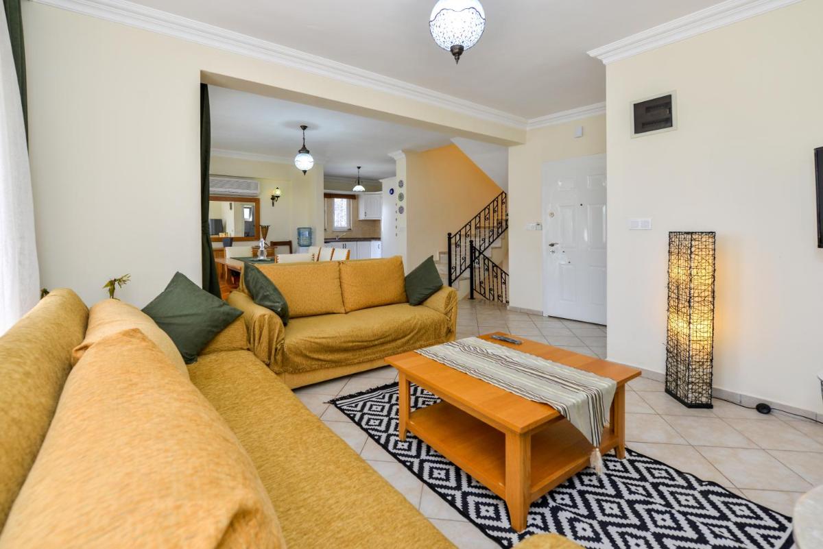 Kilic- 5 Bedroom Holiday Villa in Hisaronu - Housity