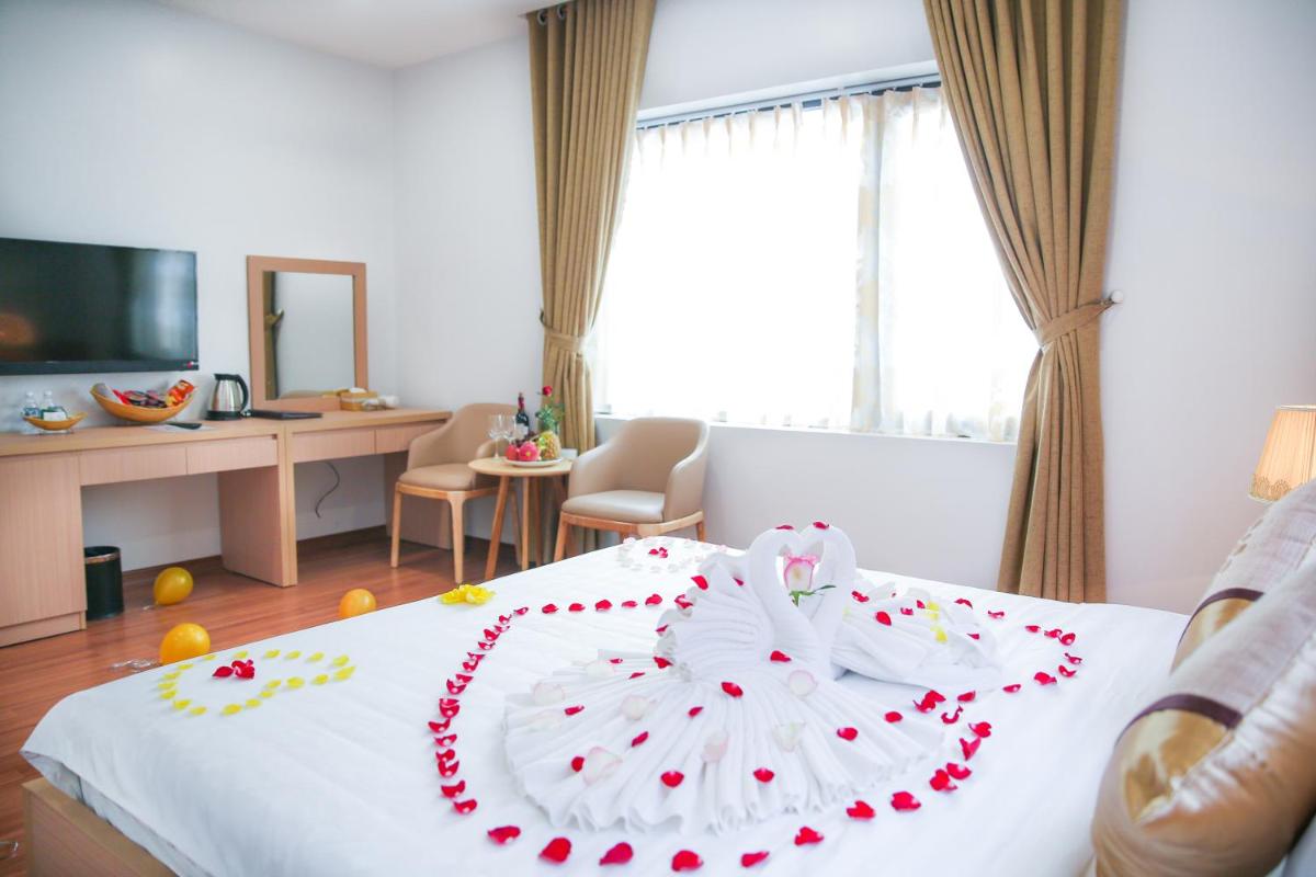 Long Anh Hotel - Housity