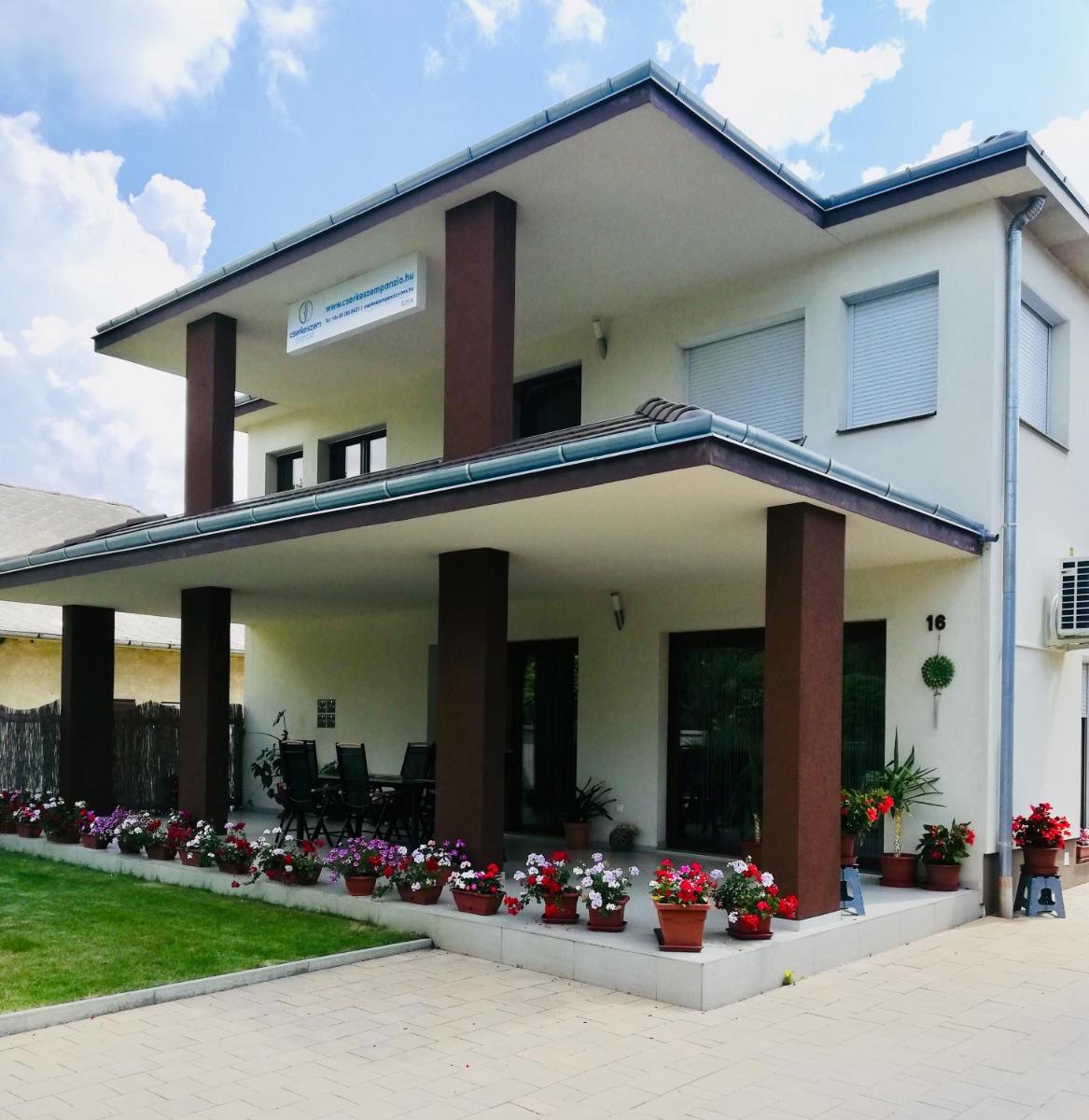 Suitetrails - Cserkeszem Panzió