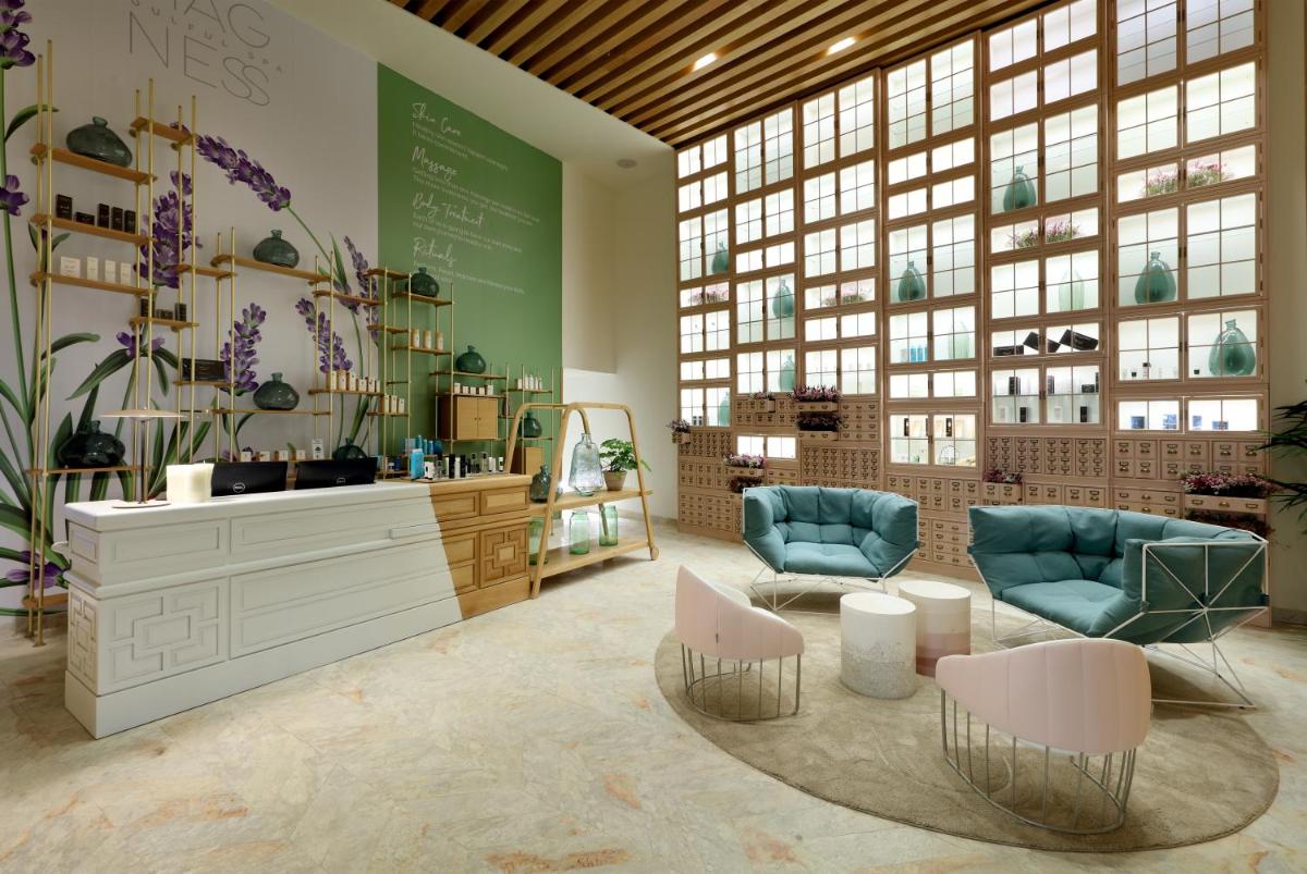 Zona de estar de BLESS Hotel Ibiza - The Leading Hotels of The World