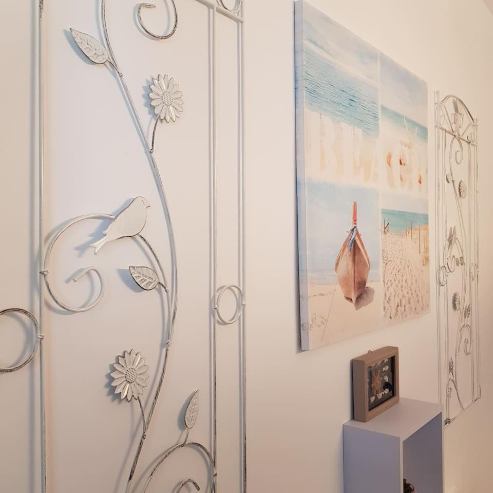 New cosy 1BR ap, 3 min walk to Eros beach Navodari - Housity