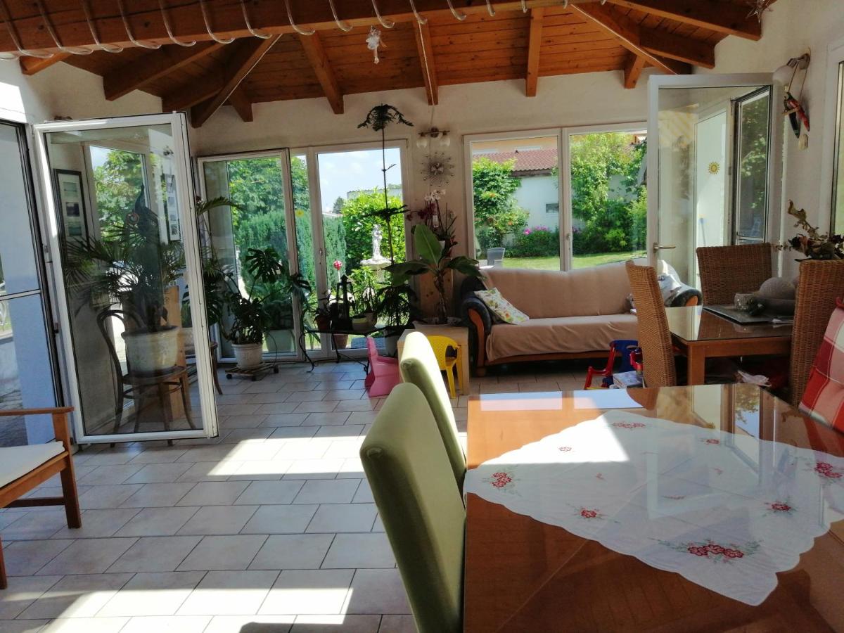 Campingblick-Gästehaus-Ferienwohnungen - Housity