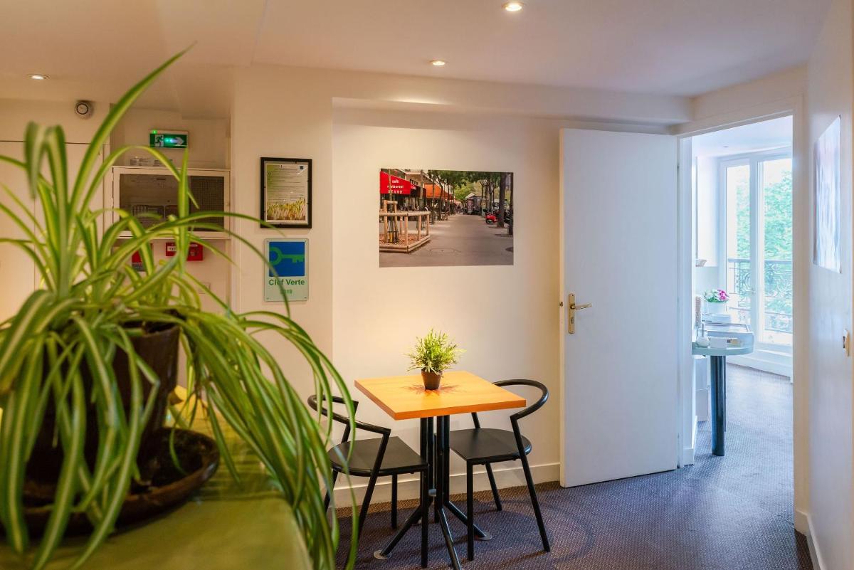Hotel de la Tour - Housity