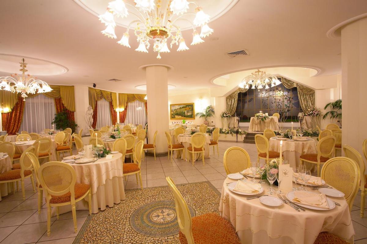 Hotel La Rosa Dei Venti - Housity