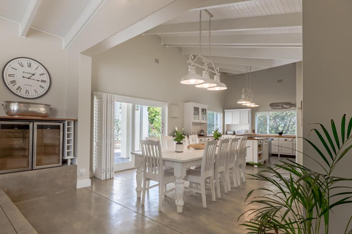 13 Sanganer Avenue, Plettenberg Bay Holiday Home - Housity
