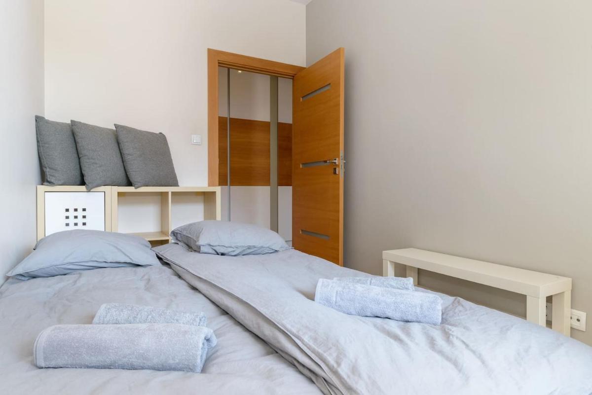 Dąbrowskiego Apartment - Housity