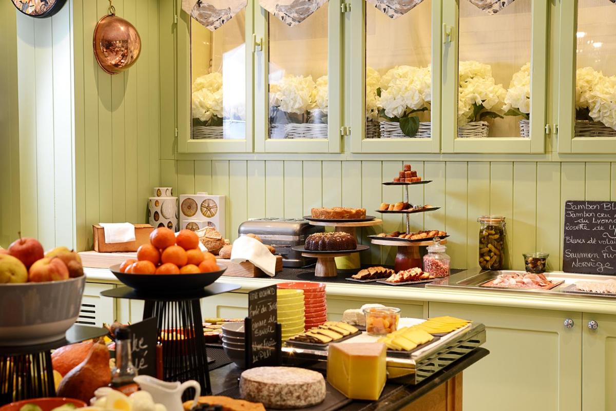 Nourriture dans l'hôtel ou à proximité