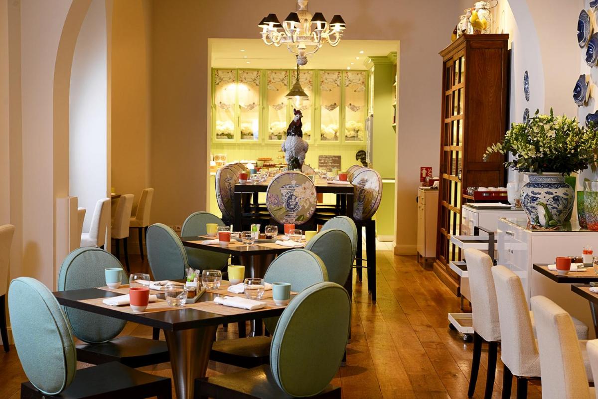 Coin salon dans l'établissement Le Royal Hotel Lyon - MGallery Collection