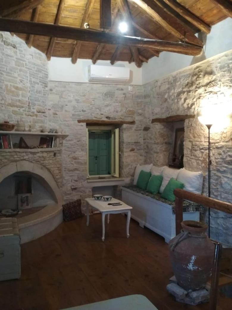 a trip to the past and the beauty - Housity