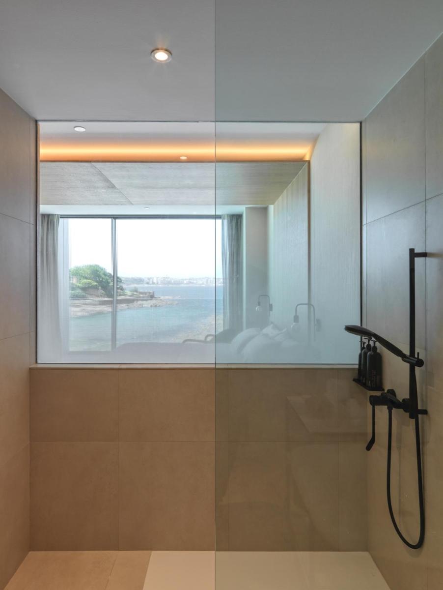 Un baño de Noa Boutique Hotel