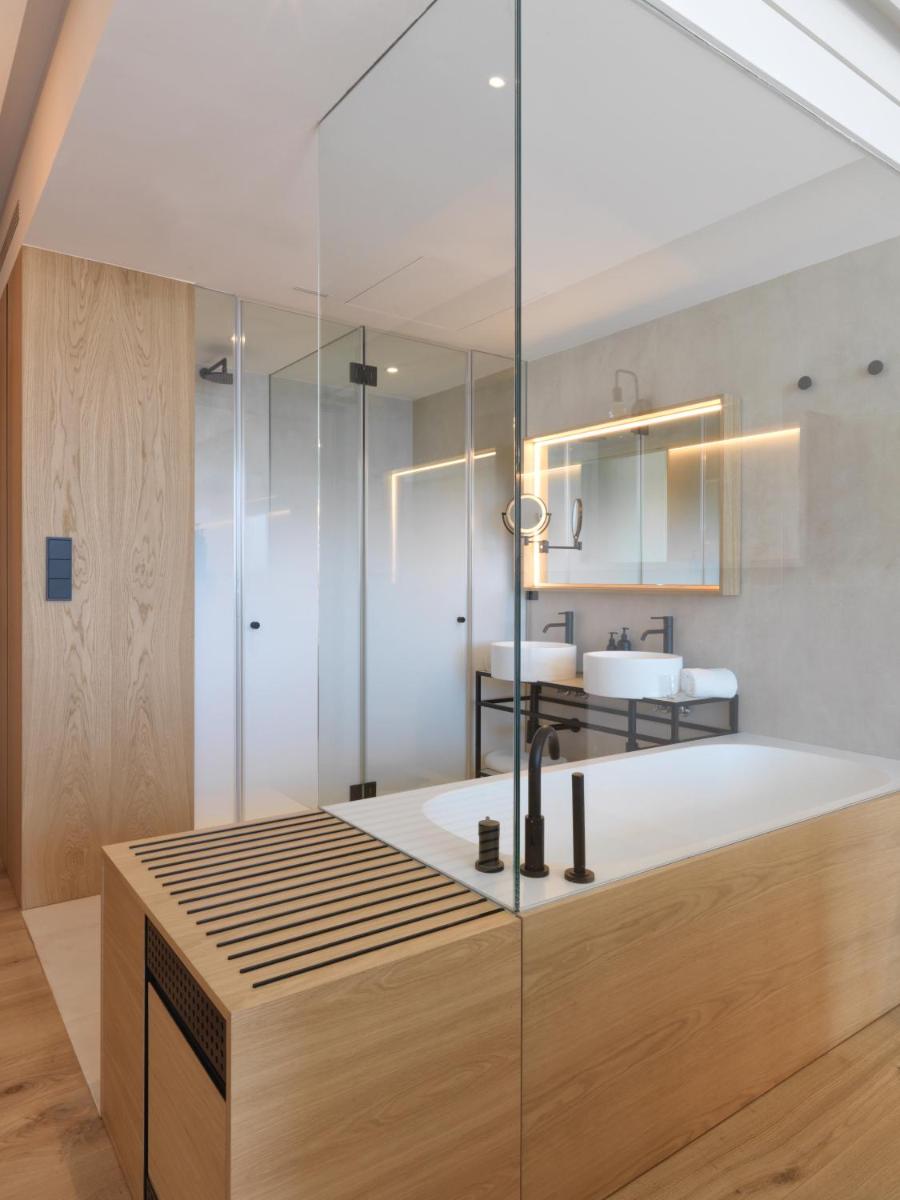 Una cocina o zona de cocina en Noa Boutique Hotel