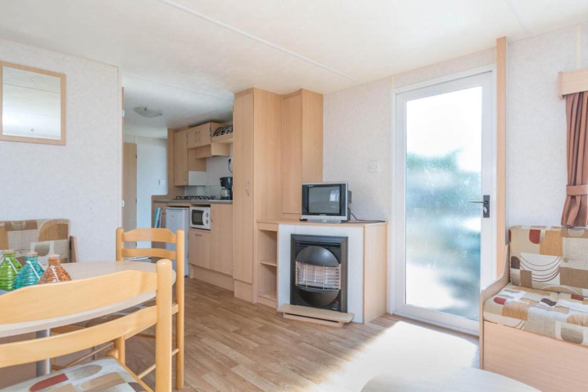 PM Dennendijk Mobile Home Water - Housity