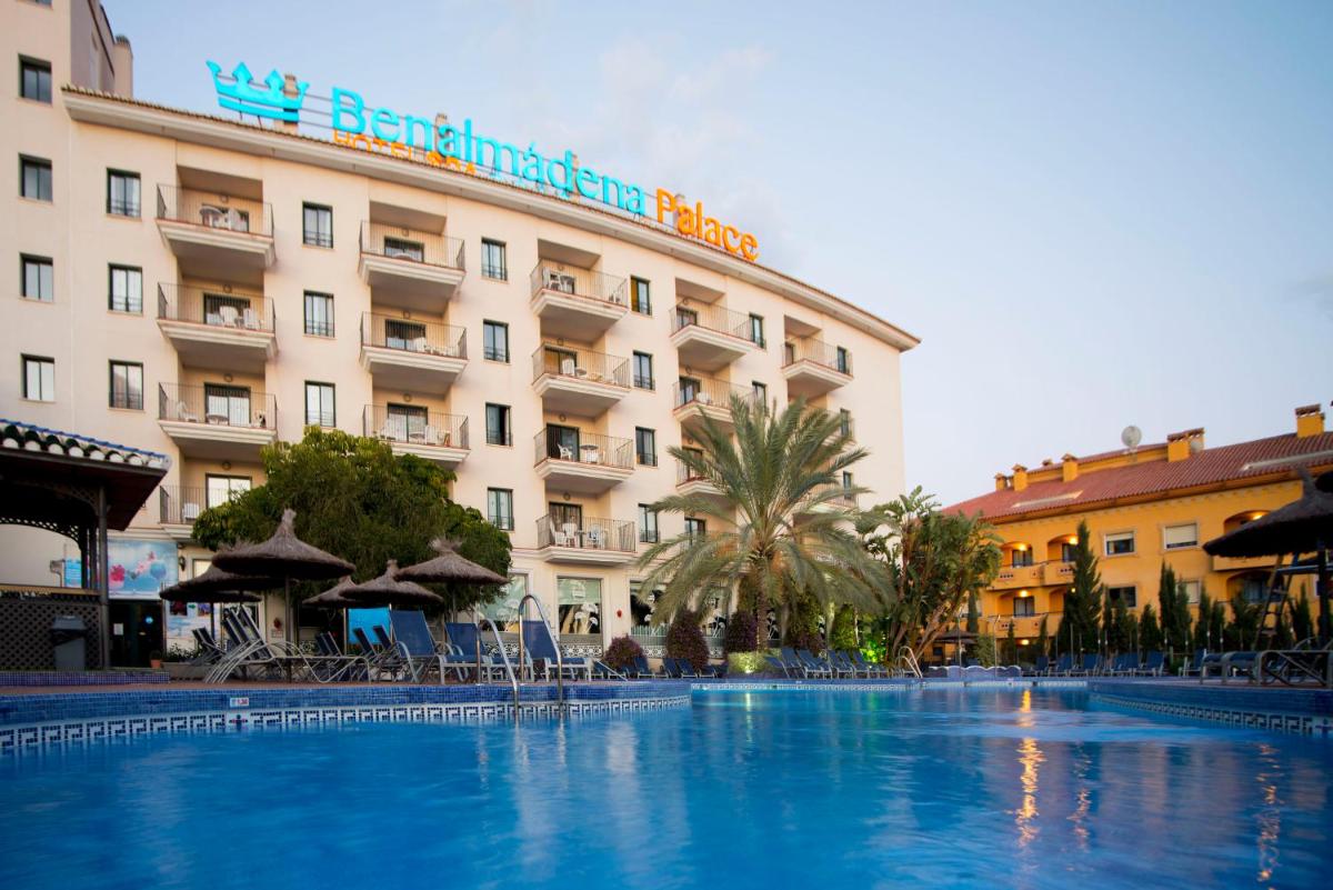 Piscina en o cerca de Benalmadena Palace Spa