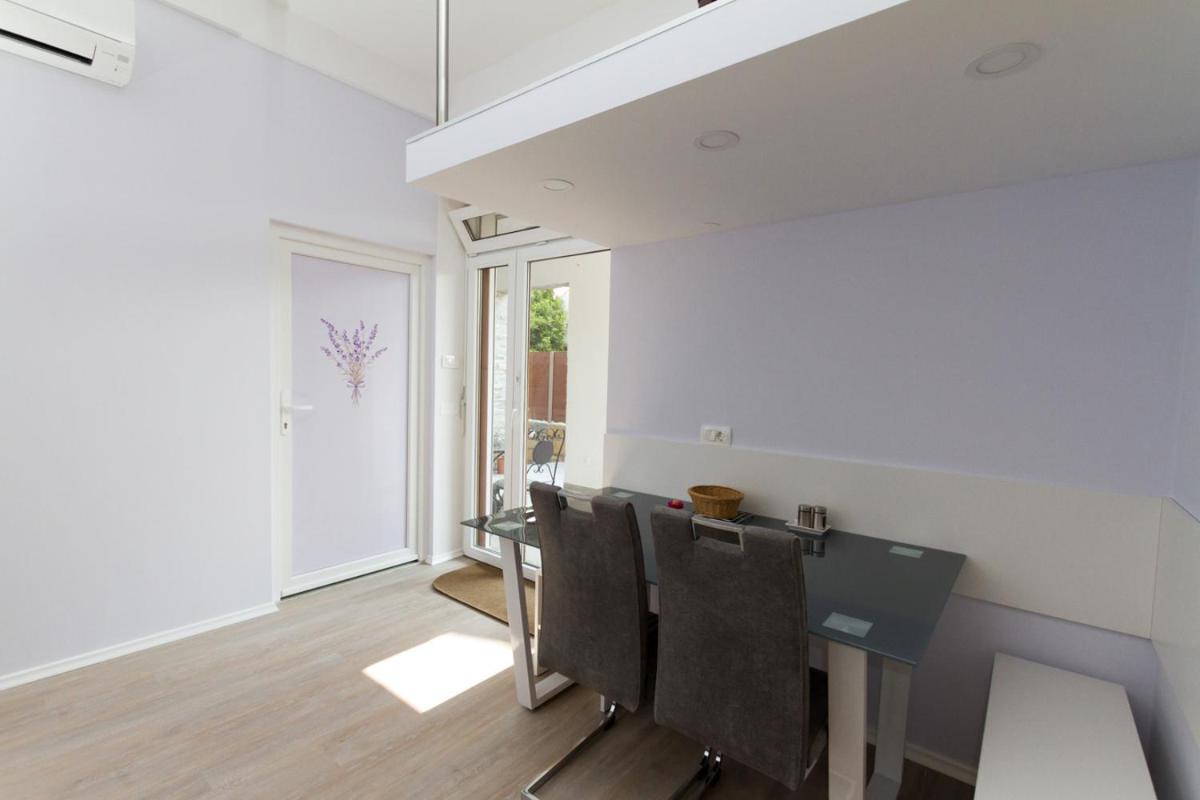Apartmaji Sobe Zvezda - Housity