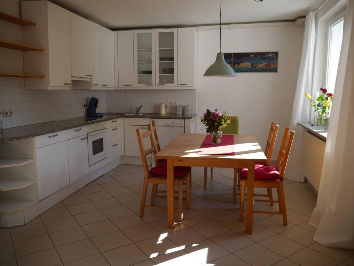 Sonniges Häuschen mit Garten - Housity