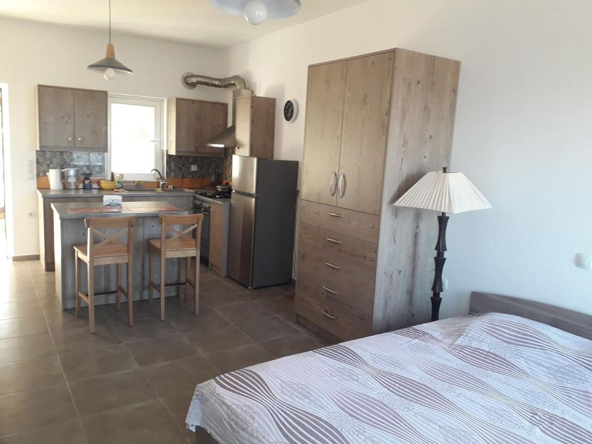 Cozy secluded studio with panoramic view - Housity