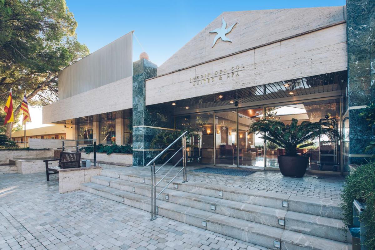 Imagen de la galería de Iberostar Selection Jardín del Sol Suites - Adults Only, en Santa Ponsa