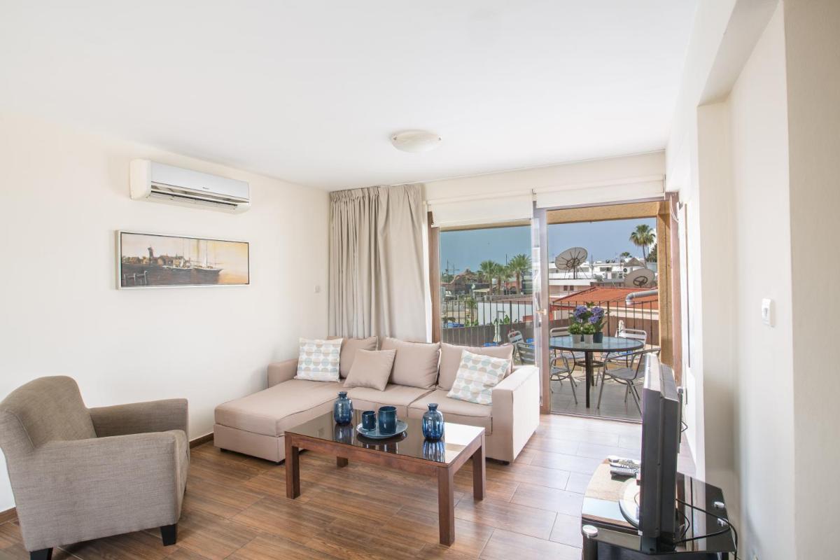 Napiana Apartments - Housity