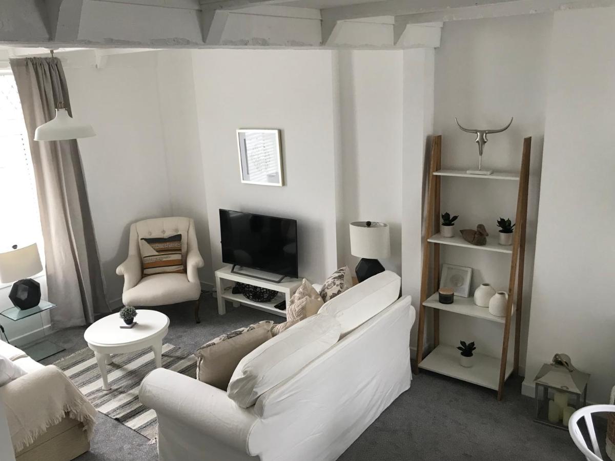 Starbuck Cottage - Housity