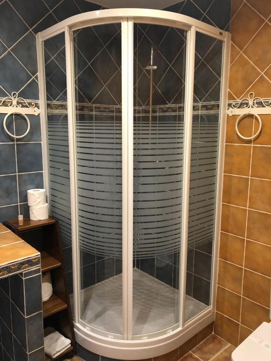 Micro-Hostal La Puerta del Perdón - Housity