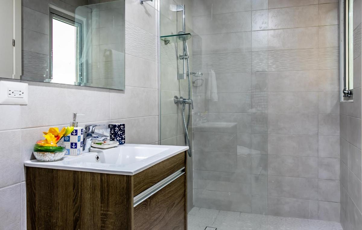 QuartierHomeSuites New Elegant Ocean View - Housity