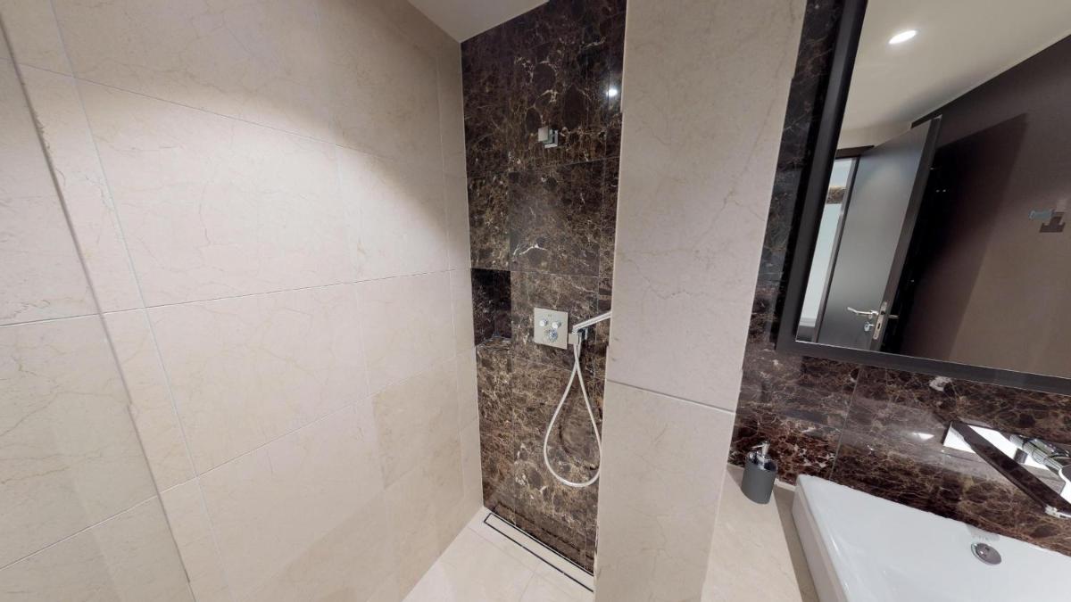 White Pearl Apartment 2.15 - Housity