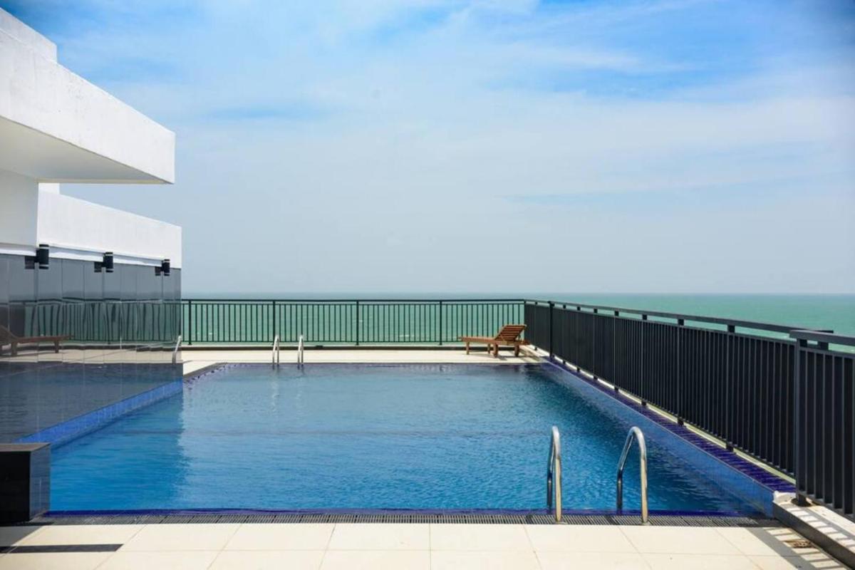 Fully Furnished 2 Bedroom Apartment with Sea View - Housity