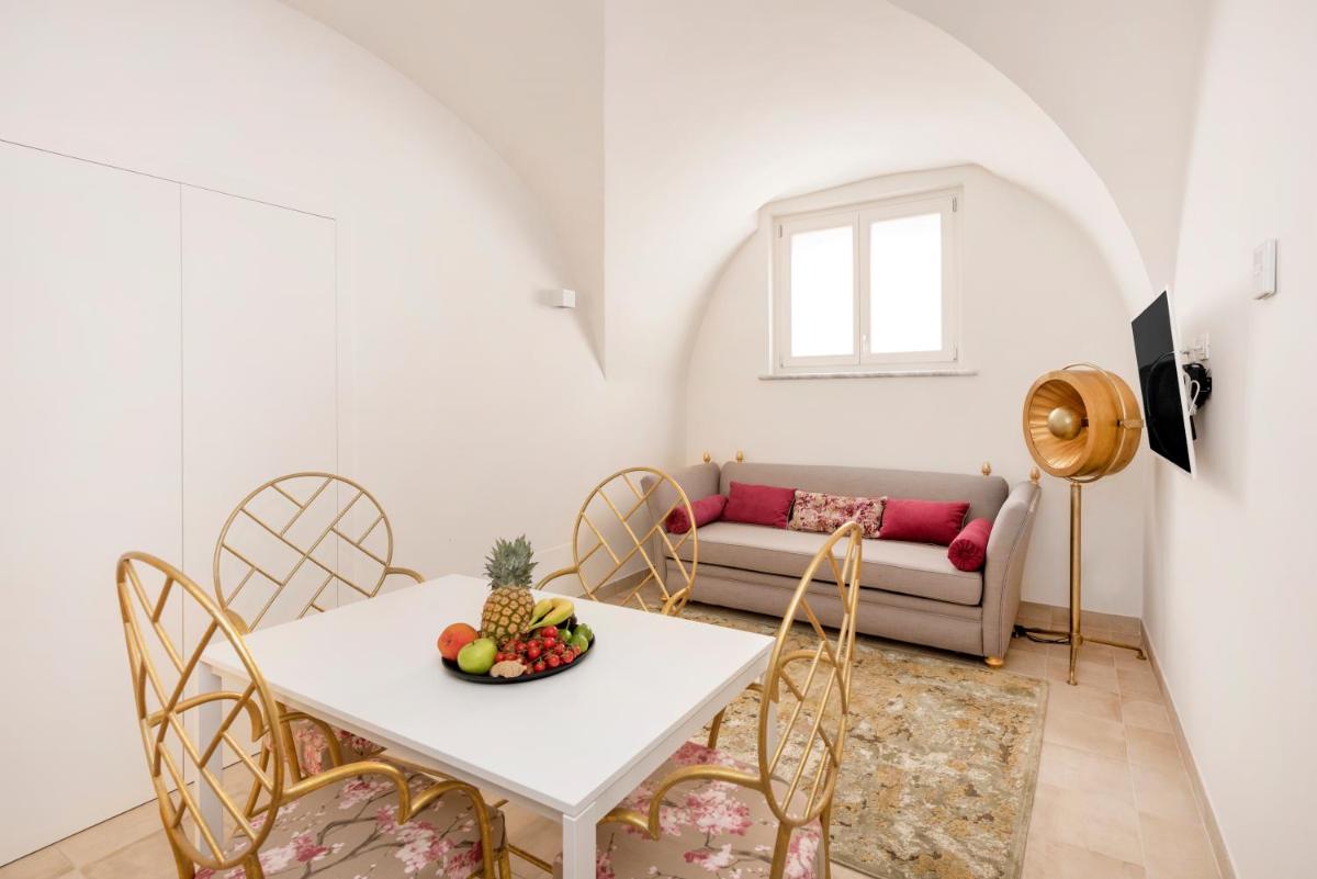 Divo Apartments - Spanish Steps - Housity