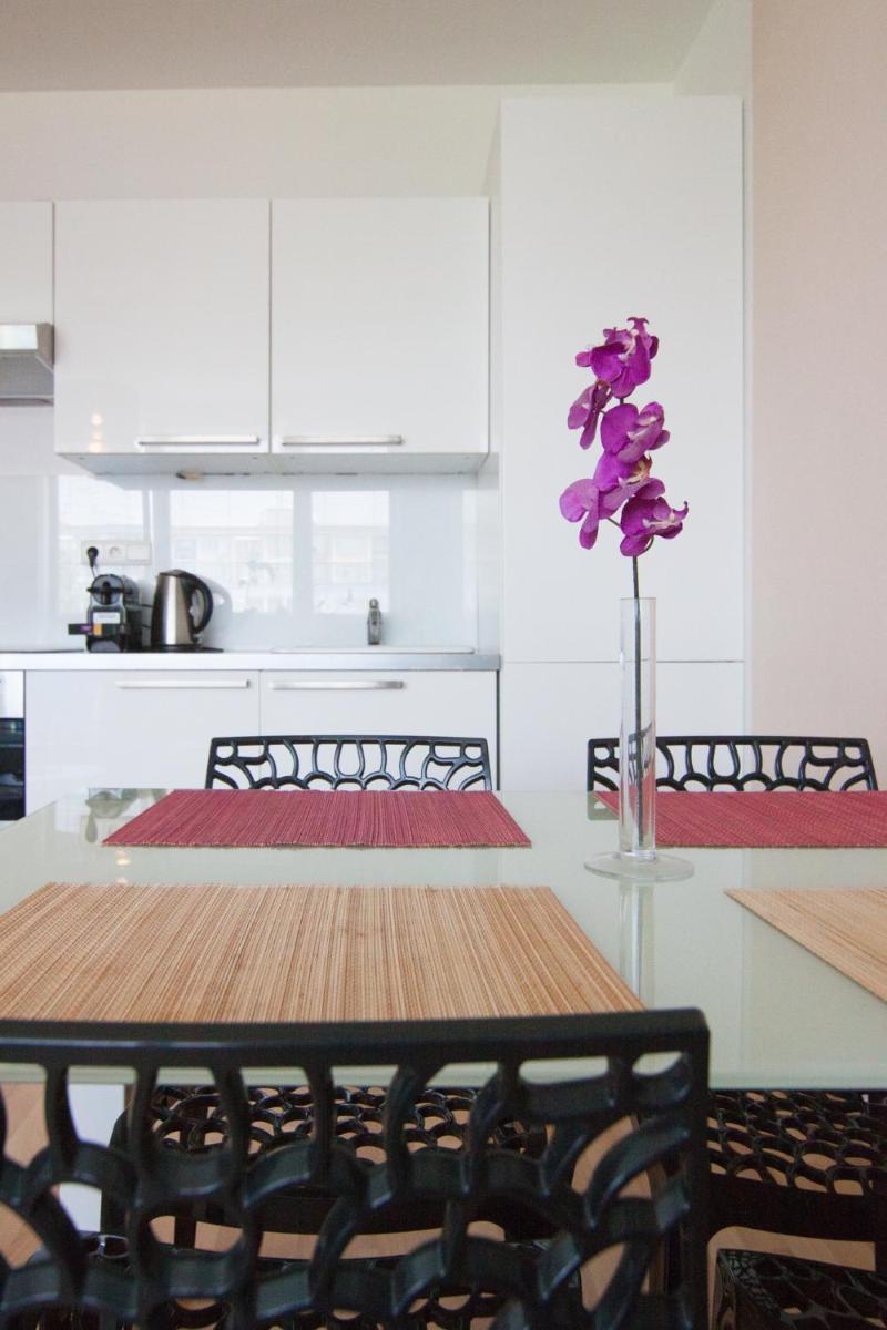 After Six Apartment - Housity