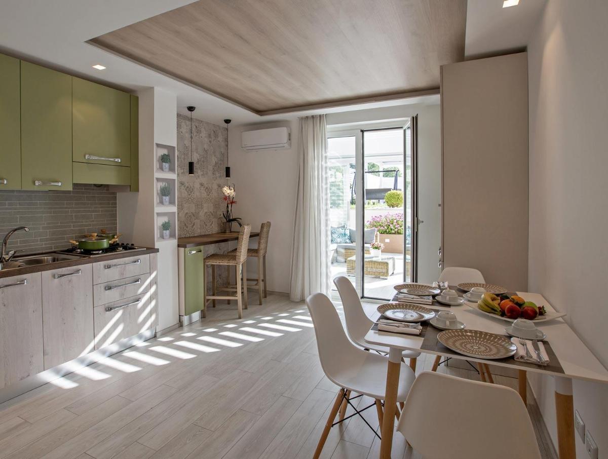 Suitetrails - Amalfi - Positano Home & Breakfast
